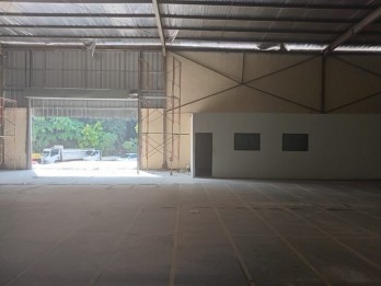 Disewakan gudang loading dock dalam kawasan dekat JIEP Pulo Gadung