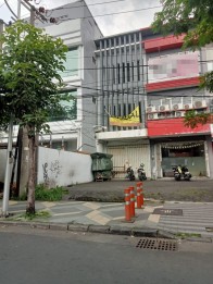 Jual Ruko 3 Lantai Strategis di Darmo Kota
