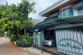 Jual Rumah Dua Lantai di Villa Bintaro Indah Tangerang Selatan