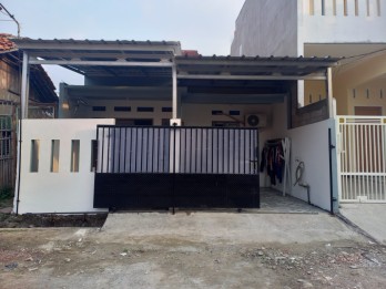 Jual Rumah Lokasi Strategis Bekasi dekat Masjid