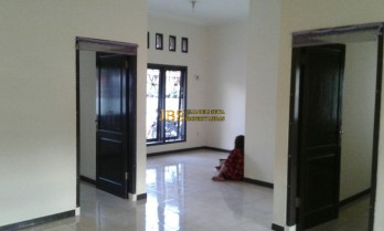 Jual Rumah Siap Huni di Komplek Griya Kesatria