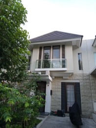 Jual Rumah Taman Puspa Raya Violet di Kota