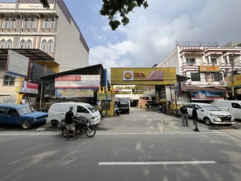 Jual Tanah dan Bangunan di Jalan Setia Budi Dekat