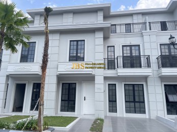 Jual Villa Komplek Jewel Park Jalan Starban -