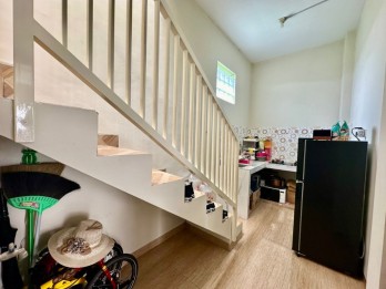 RUMAH ADA FURNITURE BAGUS HARGA BAIK DI KEDUNGKANDANG KOTA MALANG.
