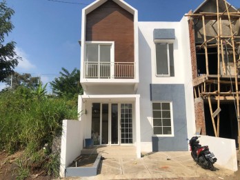 RUMAH MURAH 2 LANTAI DI DAU MALANG DEKAT PONDOK