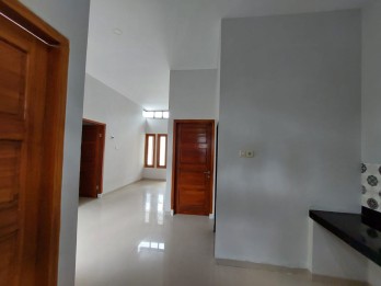 RUMAH SIAP HUNI MURAH DEKAT STASIUN SENTOLO BANTUL