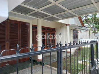 Rumah Bagus 6 Kamar di Daerah Tidar Malang , Dekat Sekolah GMK02517