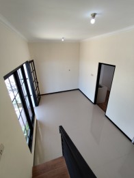 Rumah Murah 2 Lantai 400 Jutaan di Grand Arjuna Village Malang