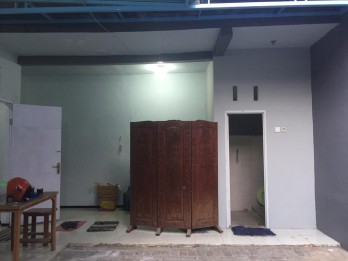 Rumah besar akses mobil di tasikmadu malang
