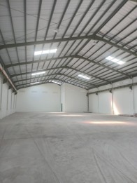 Sewa Gudang Brand New plus Hoist di Raya Penggilingan