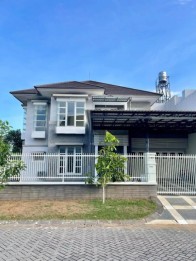Jual Rumah Mewah Hook di Puri Galaxy Kota