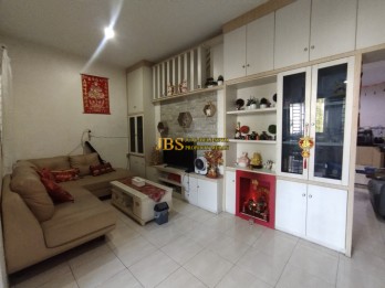 DIJUAL MURAH!! Villa Full Furnish di Komplek