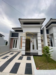 DIJUAL RUMAH SIAP HUNI DEKAN ALUN-ALUN KLATEN