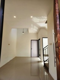 Dijual Rumah 2 Lantai di Flav Hill Residence Landungsari