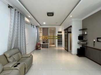 Dijual Villa 2 Tingkat di Komplek Citraland Gama