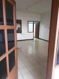 Disewakan Ruko Strategis Poros Jl Soekarno Hatta Malang
