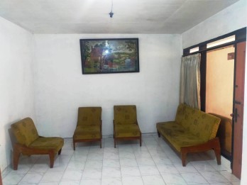 Jual Rumah 2,5 Lantai di Jl Satria Balearjosari Blimbing