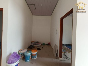 RUMAH CANTIK CARPORT BISA 2 MOBIL DI NGEMPLAK SLEMAN