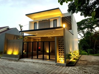 RUMAH DESAIN KONTEMPORER, 10 MENIT KE KAMPUS UII