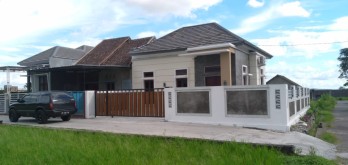 RUMAH MEWAH SIAP HUNI DENGAN VIEW INDAH MERAPI,