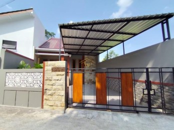 RUMAH TIPE BESAR DI DEPOK DEKAT HOTEL SHERATON,