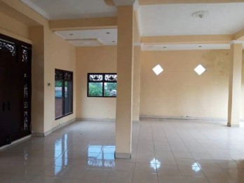 Rumah Luas 3 Lantai di Raya Singaraja Bedugul Buleleng