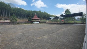 Tanah Luas Bangunan Besar Akses Mobil Dikaki Gunung Kota Batu