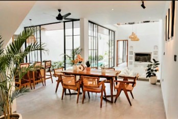 VILLA CANTIK MEWAH DI CEPAKA, STRATEGIS DEKAT MUNGGU BEACH BALI
