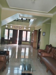 Villa mewah 2 lantai di sisir Kota Batu