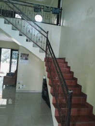 Villa mewah 2 lantai di sisir Kota Batu