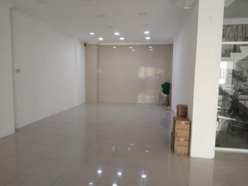 Dijual Cepat Ruko Gandeng di Duta Square, Jl. Pangeran Tubagus Angke, Jakar