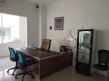 Dijual Cepat Ruko Gandeng di Duta Square, Jl. Pangeran Tubagus Angke, Jakar