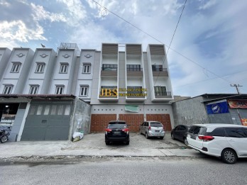 Dijual Ruko 3 Tingkat di Jalan Tangguk Bongkar