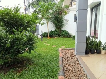 Dijual Rumah 2 Lantai Siap Dihuni Taman Laguna Cibubur Bekasi