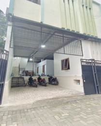 Dijual Rumah Kost 6 Kamar Disamping Legenda