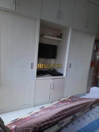 Dijual Townhouse 2,5 Tingkat Full Furnish di Komplek Suluh Town House
