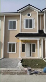 Dijual Villa 2 Tingkat di Komplek Medan Resort