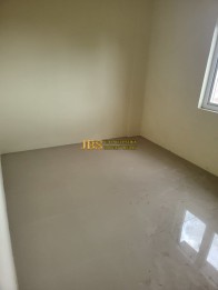 Dijual Villa 3 Tingkat di Komplek Grand Ayahanda Jalan Sendok