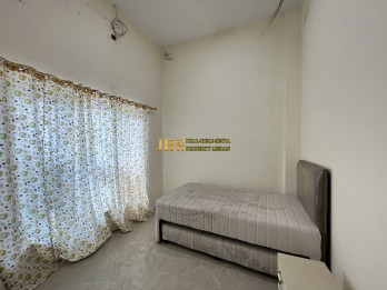 JUAL MURAH!! Villa Komplek Graha Metropolitan