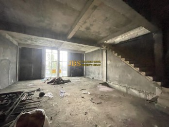 Jual Ruko Gandeng di Komplek Raztan Palace Jalan