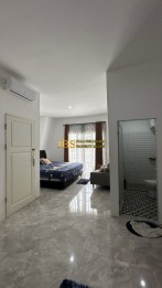 Jual Rumah Full Furnished di Komplek Medan Resort City Cluster Eindhoven