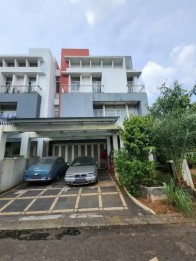 Jual Rumah Mewah Bagus Komplek Gading Eight