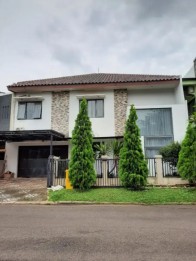 Jual Rumah Minimalis di Komplek Brentwood Kota