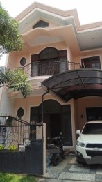 Jual Rumah Shm Taman Puspa Raya Citraland Bagus Strategis