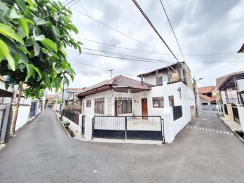 Jual Rumah di Tebet Barat Dalam Dekat RS