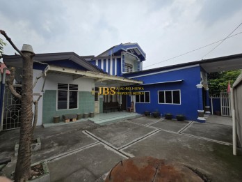 Jual Villa 2 Tingkat Siap Huni di Jalan Sidodame