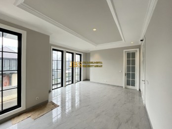 Jual Villa Baru di Komplek Citraland Gama City