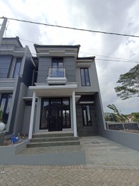 Kayana regency humain villa ekslusif di Junrejo