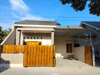 RUMAH BARU, DEKAT RS BHAYANGKARA DI KALASAN,